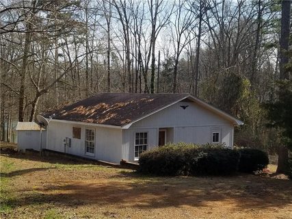 1102 Pinelake Drive sold home in Isle-O-Pines, Townville, SC