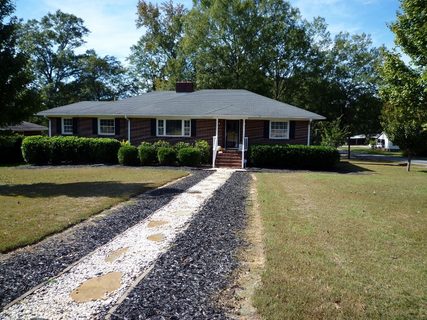 201 Palmetto Parkway