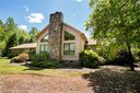 2200 Clearwater Point Drive sold home in Seneca, SC
