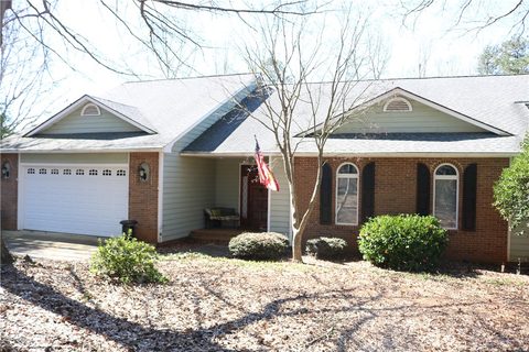 230 Royal Oaks Drive Drive Anderson sold home in Royal Oak Shores, Anderson, SC