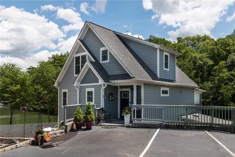 1000 Loran Pointe Circle sold home in Loran Pointe, Seneca, SC
