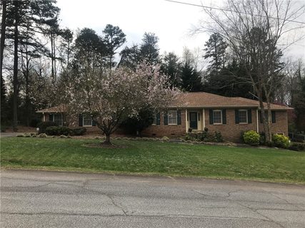 201 Edgemont Street