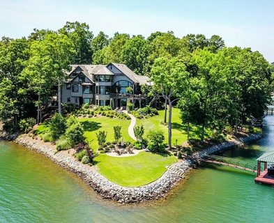 215 E Wynward Pointe Drive sold home in Wynward Pt Iii, Salem, SC