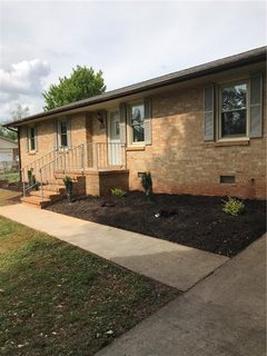 109 Cloverdale Drive