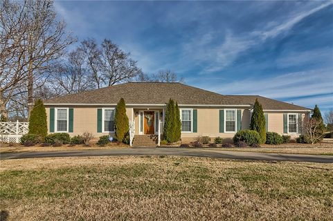 103 Pine Ridge Drive sold home in Smithfield, Easley, SC