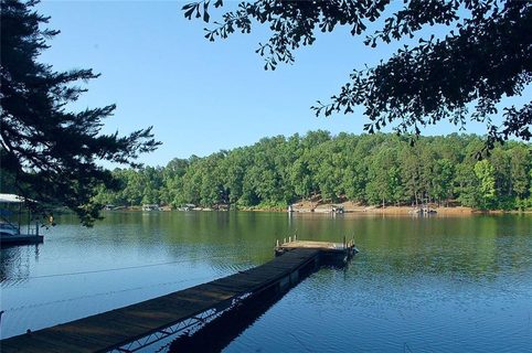 6 Currahee Place sold home in Circle East, Toccoa, GA
