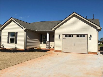 106 Veranda Circle