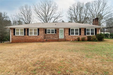 801 Eastwood Street sold home in Nevitt Woods, Anderson, SC