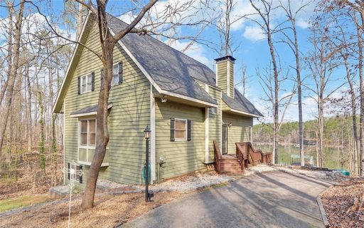 30 River Ridge Road sold home in Chateau Village, Martin, GA