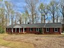 200 Sweetheart Nook sold home in Pendleton, SC