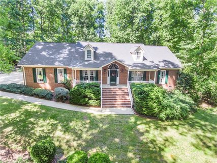 202 Oak Hollow sold home in North Forest Es, Pendleton, SC