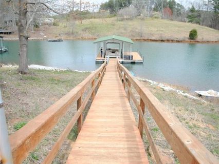 104 Belle Oaks Court sold home in Highland Lake Keowee, Six Mile, SC