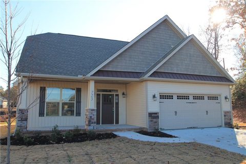 723 Rockstone Drive