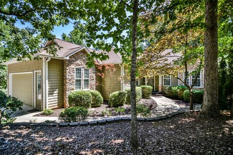 212 Wynmere Way