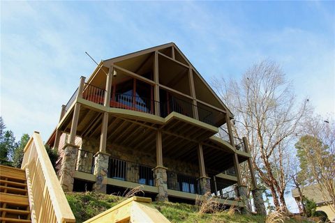 118 Saint Christopher Court sold home in Royal Reserve, Sunset, SC