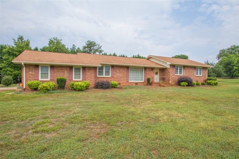 422 Broadway Lake Road