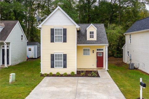137 Crown Court sold home in Mill Creek, Williamston, SC