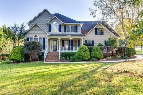 101 Lyndhurst Drive sold home in Lyndhurst Manor, Anderson, SC