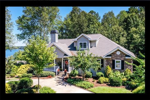 400 Ridge Pointe Court sold home in Beacon Shores, Seneca, SC