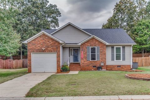 107 Golden Crest Court sold home in Vineyard At Planters Row, Mauldin, SC