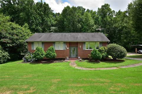 1004 Fairfield Drive sold home in Woodburn, Seneca, SC