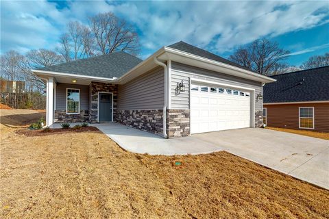 103 Falcons Landing sold home in Falcons Landing, Anderson, SC