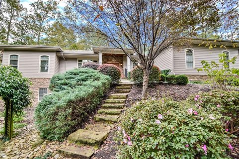 Previously sold for $520,000