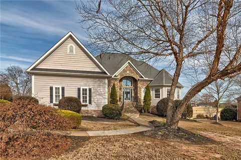 303 Medinah Drive sold home in Smithfield, Easley, SC