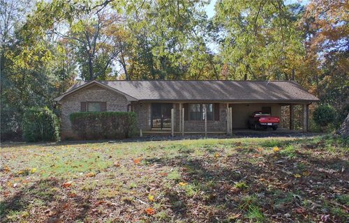 813 Alpine Drive