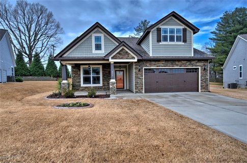 217 Henrydale Drive