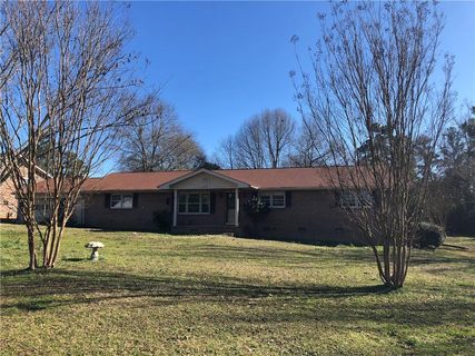 307 Centerville Road