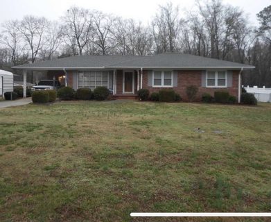 104 Briarwood Drive sold home in Briarwood, Belton, SC