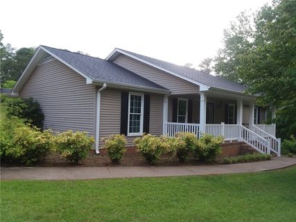 306 Stratford Drive sold home in Shiloh Estates, Seneca, SC
