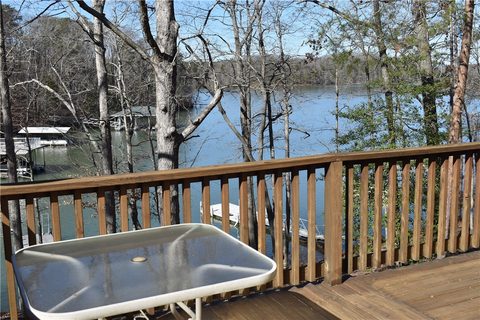 219 Lakeview Drive