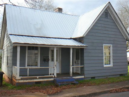 201 H Street