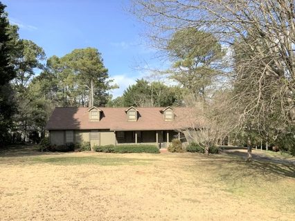 207 Altamont Court