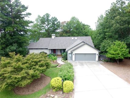 138 E Waterford Drive sold home in Waterford Sub, Seneca, SC
