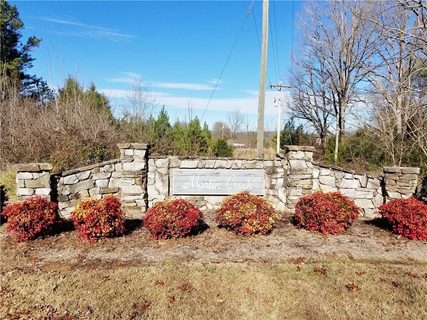 Lot 19 Martins Pointe Drive sold home in Martin's Pointe, Seneca, SC