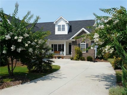 Previously sold for $276,000