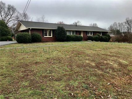 203 Joan Drive sold home in Botany Park, Easley, SC