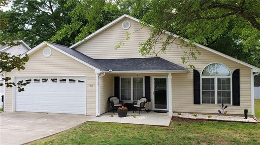 407 Ashwood Lane