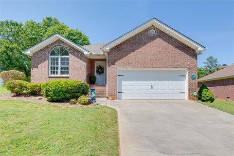 104 Woodbridge Court