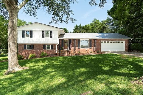 827 Warley Circle