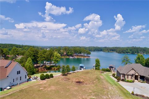 207 Oak Stone Drive sold home in Oak Stone Shore, West Union, SC