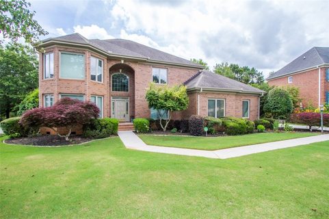 110 Knollwood Drive