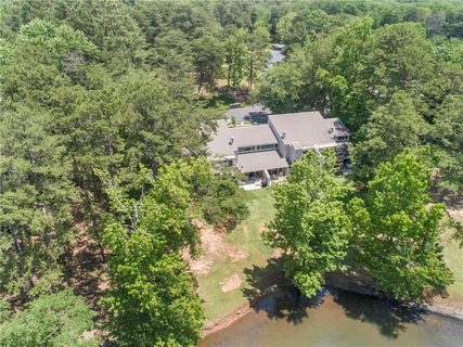 2013 Shelter Point