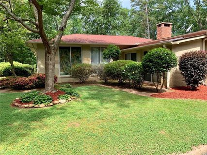 336 Woodland Way