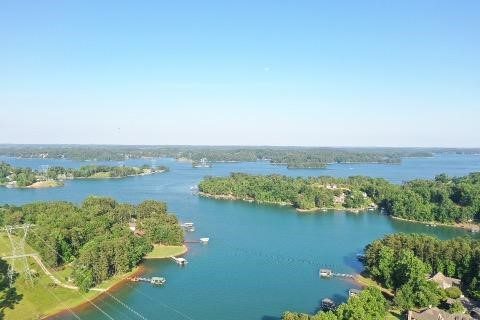 Lot 5 Janda Hill Drive waterfront sold home in Janda Hill on Keowee, Seneca, SC