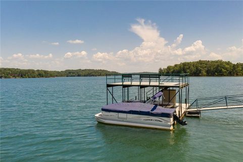 306 Seneca Drive sold home in Hiawassee, Townville, SC