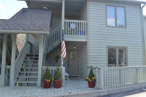 902 Loran Pointe Circle sold condo in Loran Pointe, Seneca, SC